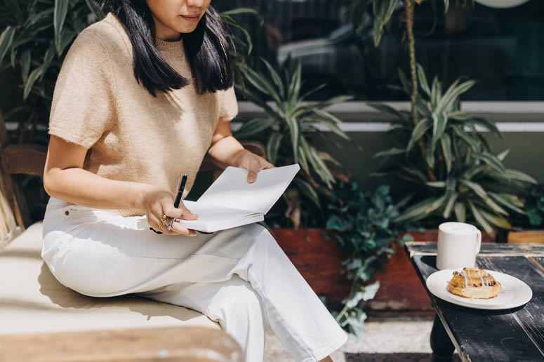 how to retain customers